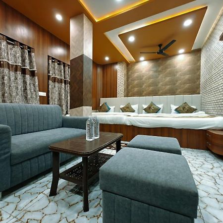 Shri Kailash Pati Guest House- Opposite Kashi Vishwanath Temple Варанаси Экстерьер фото
