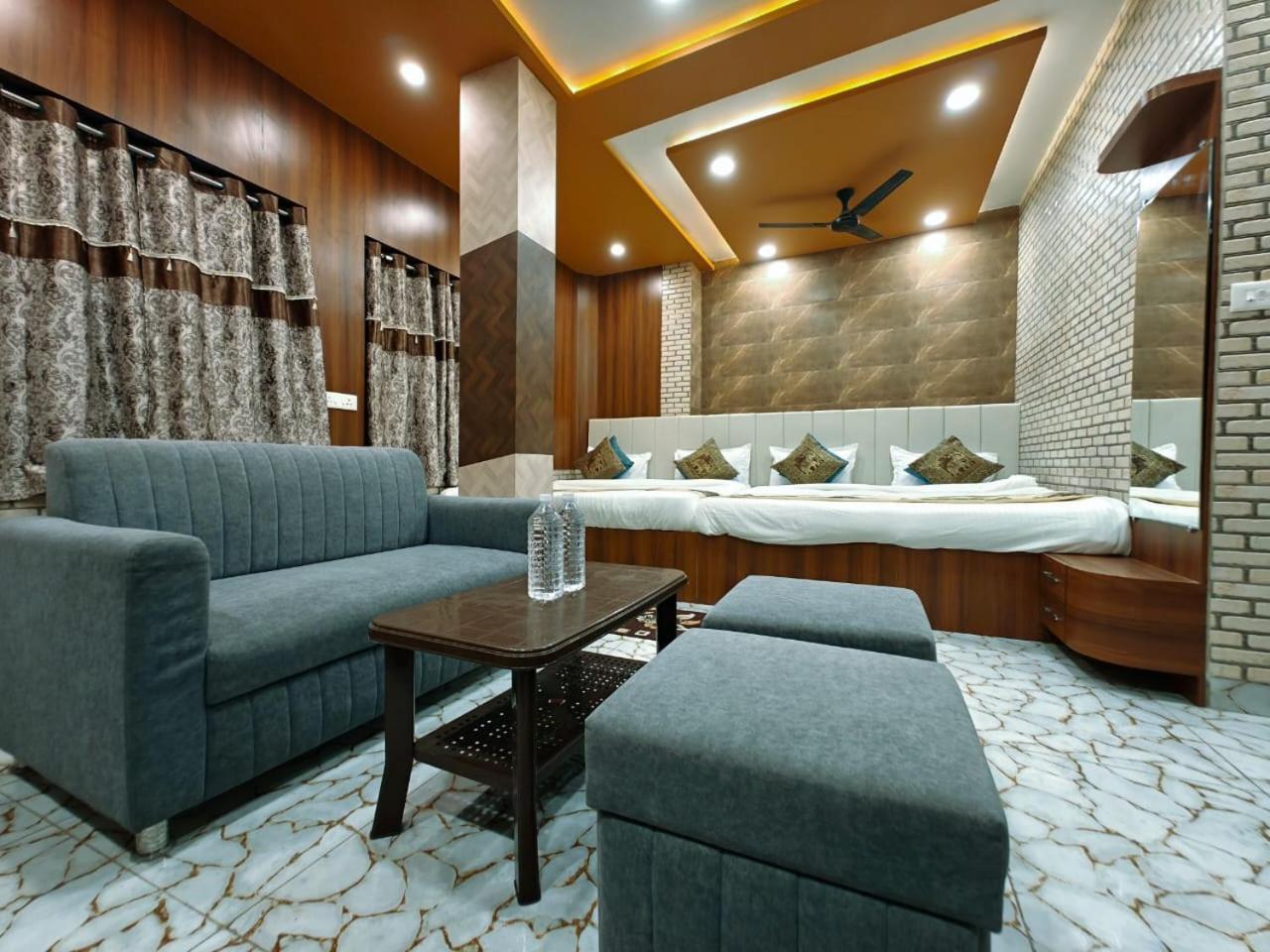 Shri Kailash Pati Guest House- Opposite Kashi Vishwanath Temple Варанаси Экстерьер фото