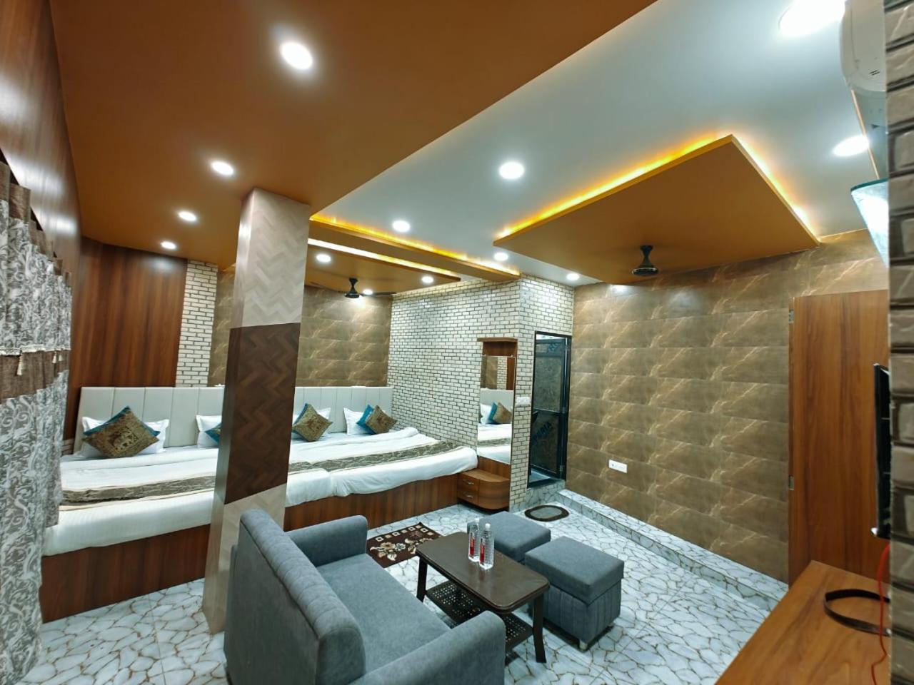 Shri Kailash Pati Guest House- Opposite Kashi Vishwanath Temple Варанаси Экстерьер фото