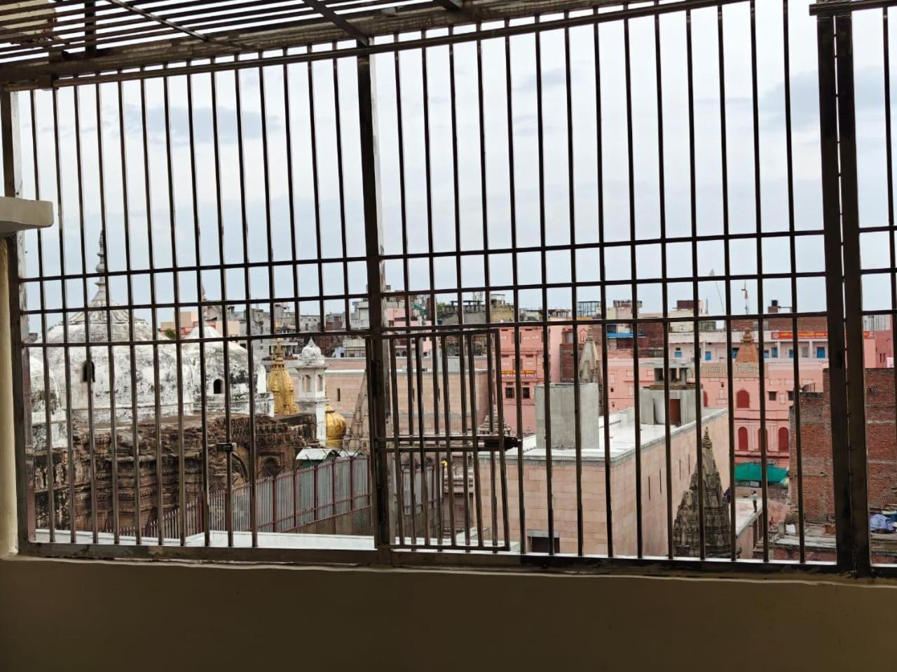 Shri Kailash Pati Guest House- Opposite Kashi Vishwanath Temple Варанаси Экстерьер фото